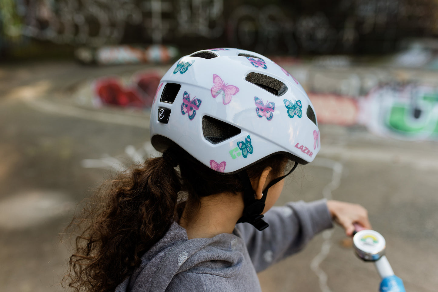 Kids Nutz Kineti Core Butterfly helmet 