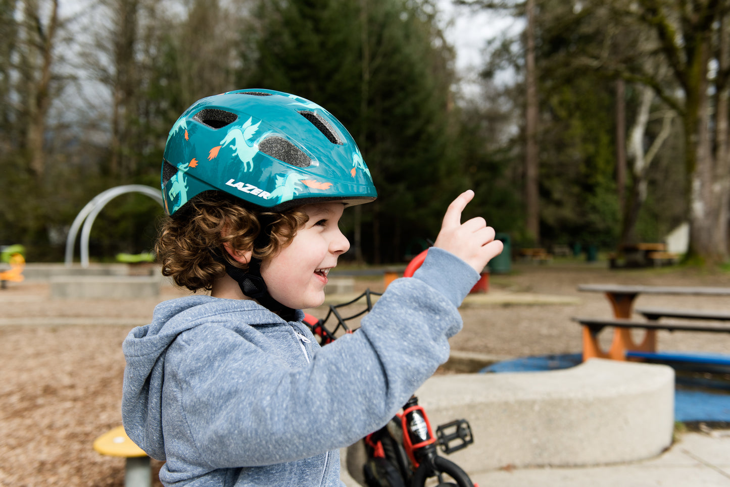 kid with a bike helmet